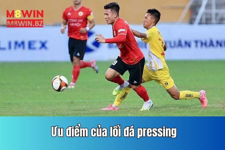 Ưu điểm nổi bật của lối đá pressing trong bóng đá là gì?